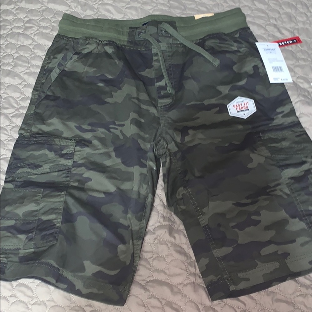 Cargo camo shorts